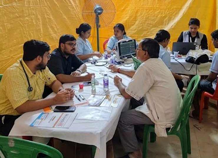 How Free Health Camps Help Prevent Serious Diseases Through Early Detection